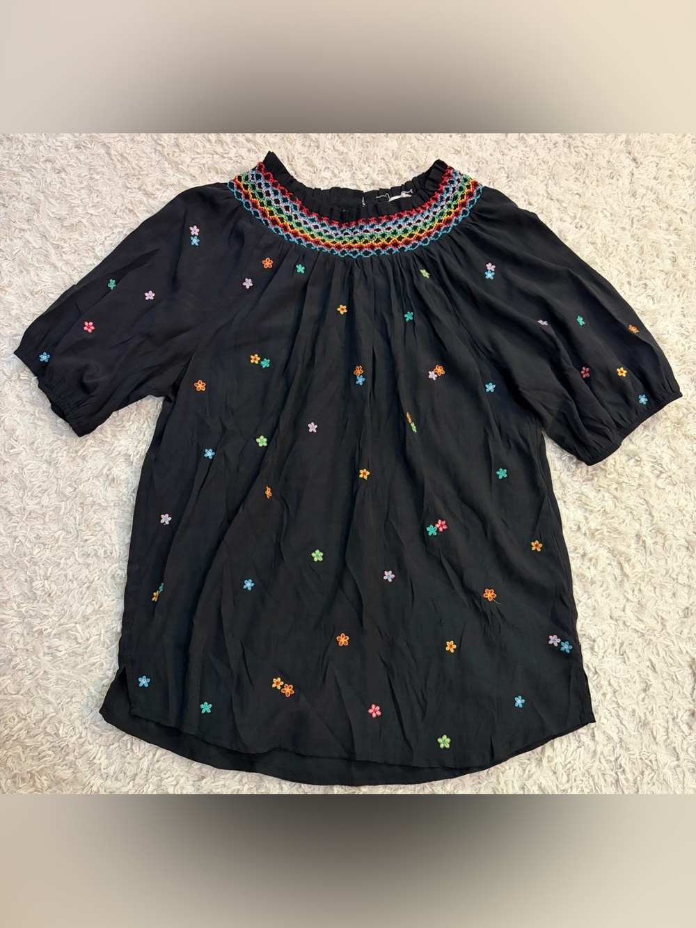 SAVANNA JANE M high neck blouse with floral embroidered highlights in black